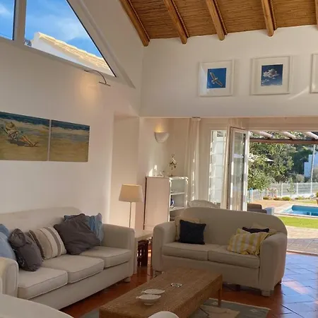 Cip V4 Alfarrobeira Villa